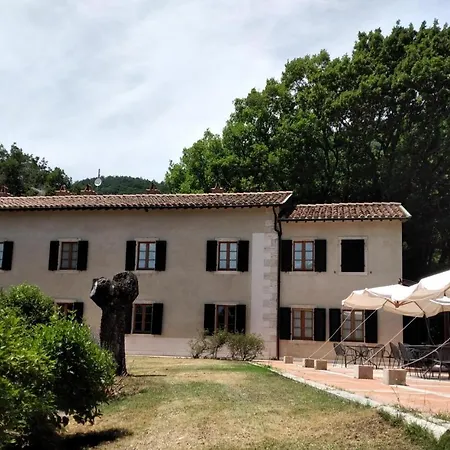 Agriturismo Il Palazzo Di Barbara & Mimmo Farm stay