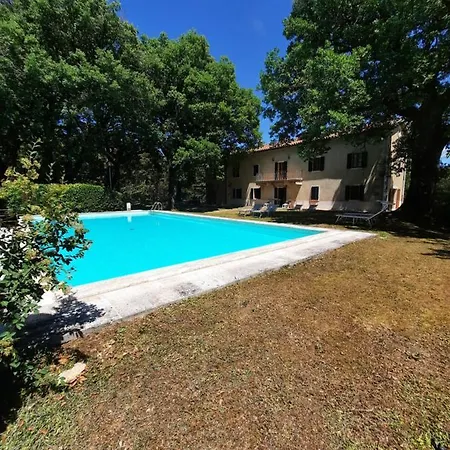 Farm stay Agriturismo Il Palazzo Di Barbara & Mimmo